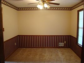 3 Bedroom 2.5 Bath,2 Car Garage, Fresh Paint, New Carpet ,Pool  in Norcross, GA (Photo 8 of 12)