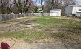 Beautiful 3bedrooms, 2baths in Quiet Neighborhood. Available D in Ashland, VA (Photo 4 of 4)