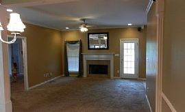 Great 3bedroom, 2bath Garden Style Home in Birmingham, AL (Photo 2 of 7)