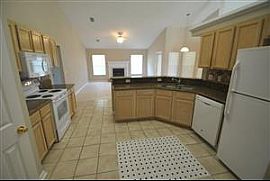 Nice Like New 3/2 in Orange Park in Orange Park, FL (Photo 4 of 9)