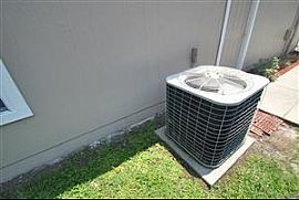 Nice Like New 3/2 in Orange Park in Orange Park, FL (Photo 8 of 9)