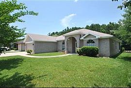 Nice Like New 3/2 in Orange Park in Orange Park, FL (Photo 9 of 9)