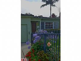 2bd / 1 Full, 1 Partial Ba House in Marina Del Rey in Los Angeles, CA (Photo 2 of 5)