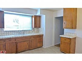  3bd / 1 Full Ba House in Dunning in Chicago, IL (Photo 6 of 7)