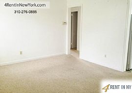 House For Rent in Stamford For 2250. Offstreet Par in Stamford, CT (Photo 7 of 8)