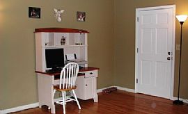 Beautiful 3 Bedroom 2 Bathroom, Rock Fireplace and Hardwood Flo in Douglasville, GA (Photo 3 of 6)