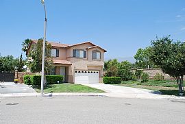 Sierra Lakes Golf Home Prime Location 5 Bedroom 3 Bath Culdesac in Fontana, CA