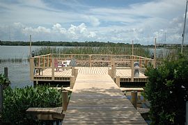 1/1 Lakeside Paradiseatile Throughout Grnd Flr  in Seminole, FL (Photo 2 of 2)
