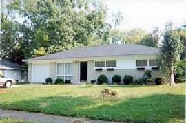 Spacious B3edroom 1bath Home in Great Neighbors. in Louisville, KY
