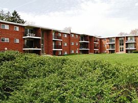 2 Br Apartment at Fountainview Apartments in Pikesville in Baltimore, MD