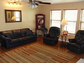 Cute, Well-Maintained 3/2 House For Rent in San Antonio, TX (Photo 5 of 12)