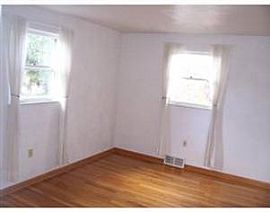 5 Bedroom House For Rent in Moon Township Close to The Airport in Moon Township, PA (Photo 9 of 12)