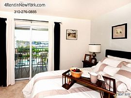 Move-In Condition, 2 Bedroom 2 Bath in Stamford, CT (Photo 2 of 9)