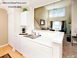 Move-In Condition, 2 Bedroom 2 Bath in Stamford, CT (Photo 6 of 9)