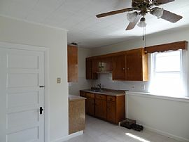 Large Renovated 5brs / 2baths Two Floor Levels Apt For Rent  in Brighton, MA (Photo 11 of 12)