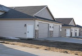Beautiful 4 Bedroom 2 Bath Town Homes! in Dickinson, ND