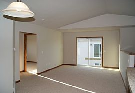 Beautiful 4 Bedroom 2 Bath Town Homes! in Dickinson, ND (Photo 8 of 11)