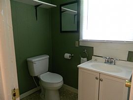 Leased! No Longer Available!classic Bungalow-Style 2br, 1ba  in Booneville, AR (Photo 7 of 10)