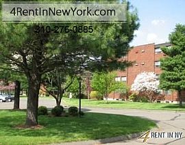 Welcome to Stonegate Apartments. 950/mo in Middletown, CT (Photo 3 of 9)