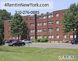 Welcome to Stonegate Apartments. 950/mo in Middletown, CT (Photo 3 of 9)