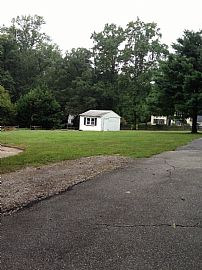 Lovely 3 Bedroom 2.5 Bath Rambler on a 1 Acre Shaded Lot in Silver Spring, MD (Photo 10 of 10)