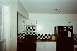 Lovely 3 Bedroom 2.5 Bath Rambler on a 1 Acre Shaded Lot in Silver Spring, MD (Photo 4 of 10)