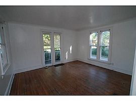 Cute Immaculate 3bedroom 1.5baths in Rochester, NY (Photo 5 of 11)