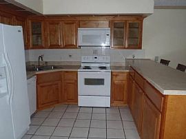 Nice 3bedroom 2.5 Baths Single Family Home in Chesapeake, VA (Photo 2 of 4)