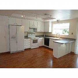 Spacious 3beds/2baths Home in Quit and Crime Free Neighborhood  in Sacramento, CA