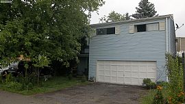 House in Move in Condition in Middletown. Pet Ok! in Middletown, CT