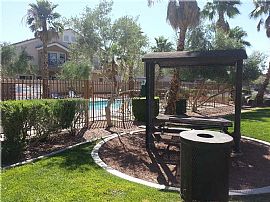 Upgraded 2-Story, 3 Bedroom, 2.5 Bath, 2 Car Garage  in Henderson, NV (Photo 11 of 12)