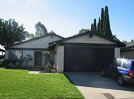 Lovely 4 Bedroom in a Nice Location in San Diego, CA