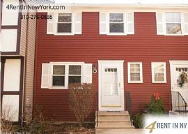 Apartment For Rent in Hamden For 1400. Parking Ava in Hamden, CT