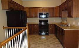 Freshly Painted Beautiful 3br 2bath Home in Kansas City, KS (Photo 2 of 10)