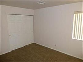 Nice Home with Vaulted Ceilings in This Unique Floorplan in Las Vegas, NV (Photo 3 of 4)