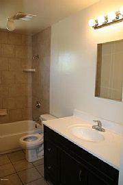 Immaculate 3 Bed/1 Bath in Central Phoenix in Phoenix, AZ (Photo 5 of 7)