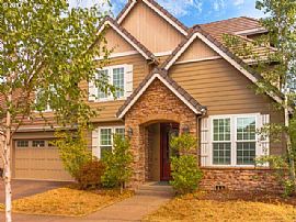 Spacious Newer Home 5 Bed 3.5 Bath in Eugene, OR