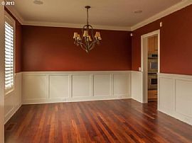 Spacious Newer Home 5 Bed 3.5 Bath in Eugene, OR (Photo 5 of 10)