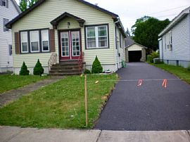 2 Bedroom House Off New Scotland Ave in Albany, NY
