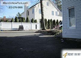 Apartment For Rent in Norwalk For 2000. Parking Av in Norwalk, CT (Photo 2 of 6)