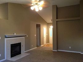 Lovely Home in Indianapolis, IN (Photo 3 of 3)