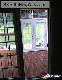 House in Move in Condition in Manchester in Buckland, CT (Photo 9 of 9)