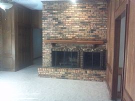 Nice 3 Bedroom 2 1/2 Bath in Garland, TX (Photo 2 of 11)