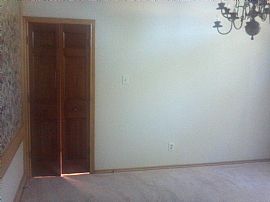 Nice 3 Bedroom 2 1/2 Bath in Garland, TX (Photo 4 of 11)
