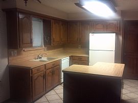 Nice 3 Bedroom 2 1/2 Bath in Garland, TX (Photo 7 of 11)