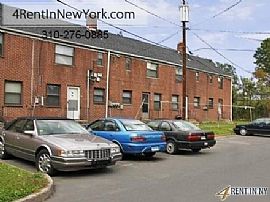 Welcome to Woodland Village Townhouses, Where Qual in Hartford, CT (Photo 7 of 9)