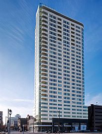 Downtown Luxury High Rise Apartments in Milwaukee, WI