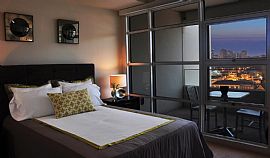 Downtown Luxury High Rise Apartments in Milwaukee, WI (Photo 3 of 9)