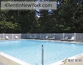 A Community of 3 Distinct Properties. 880/mo in Fort Trumbull, CT