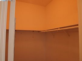 Newer Home  4br 2.5 Ba Gated in Pittsburg, CA (Photo 4 of 8)